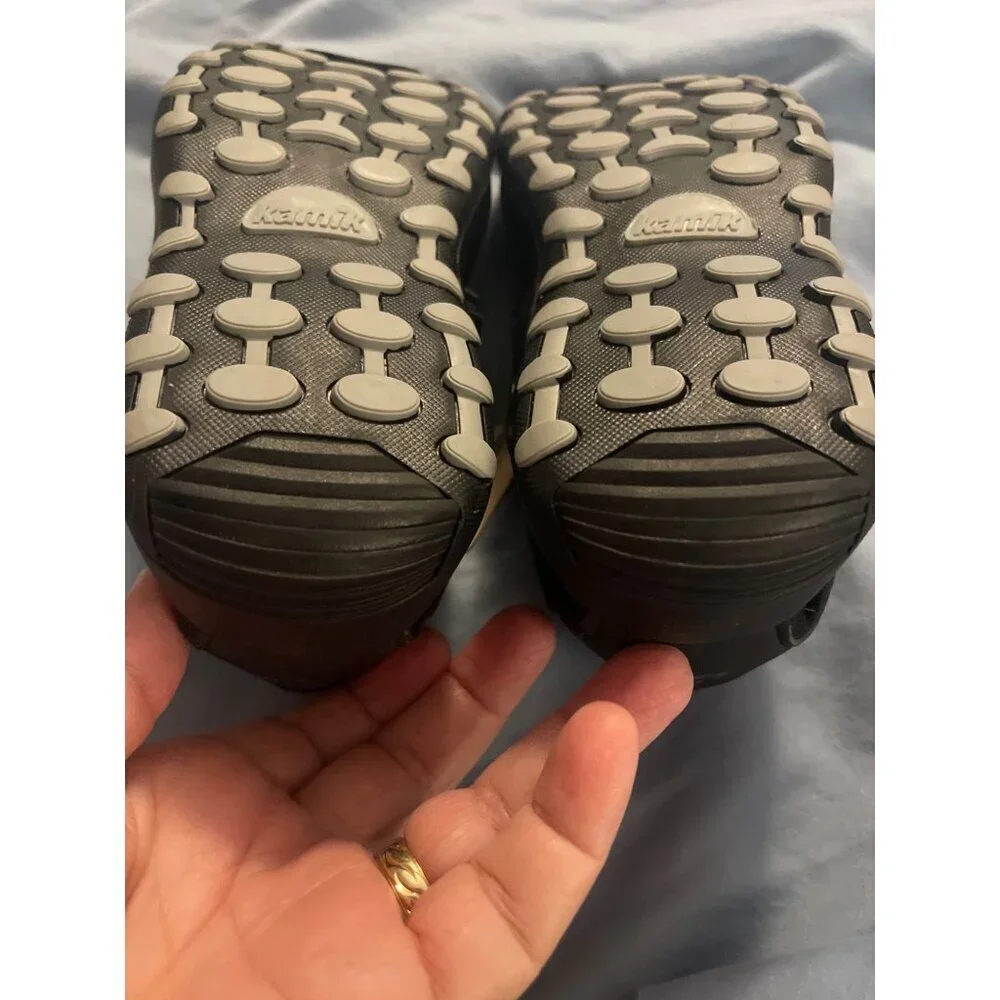 NWT Kamik Kids Crab Water Sandals Size 2‎ Black adjustable 2 way FIT